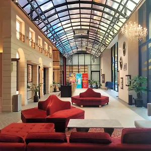 Scarletz Klcc I Homebrickz Апартаменты
