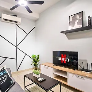 Arte Klcc Designer By Cobnb Kuala Lumpur